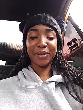 AbbyTomson online show from 11/04/25, 04:00