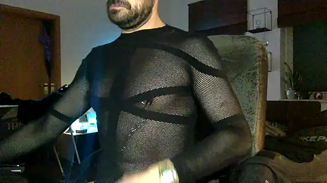 tomz0819 online show from 03/16/25, 08:32