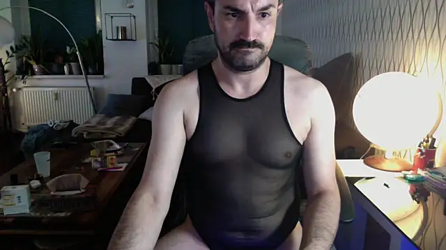 tomz0819 online show from 05/29/26, 08:15