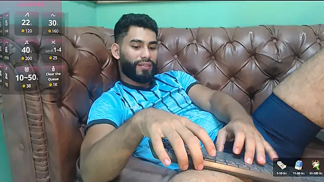 Snapshot of MattewRey chatting on 02/04/25, 10:24 MattewRey online show from 02/04/25, 10:24
