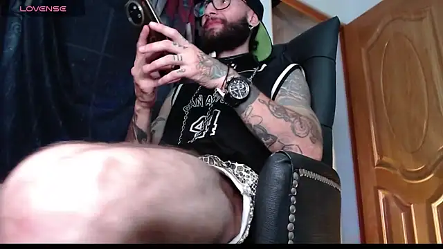 ren stipee online show from 03/20/25, 06:08