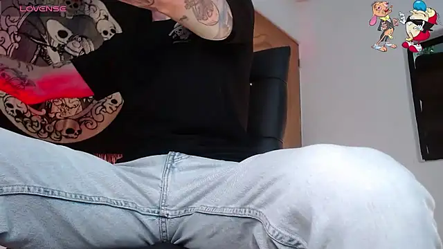 ren stipee online show from 10/09/25, 02:45