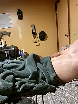 Snapshot of BigDDave6979 chatting on 02/27/25, 06:35 BigDDave6979 online show from 02/27/25, 06:35