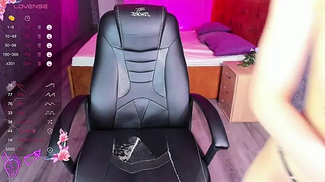 toooyour online show from 02/22/25, 03:56