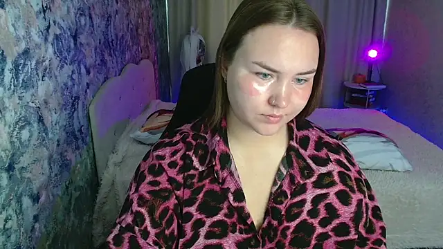 Snapshot of Jenny_Fox chatting on 10/04/25, 05:53 Jenny Fox online show from 10/04/25, 05:53