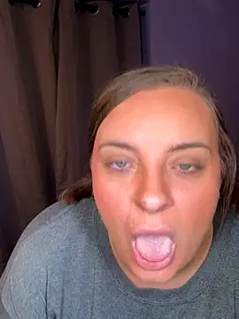 lairarose online show from 10/14/25, 02:17