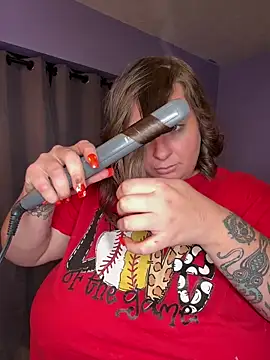 lairarose online show from 10/18/25, 04:47