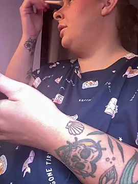 lairarose online show from 10/29/25, 01:32