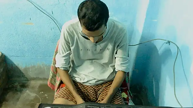 Alex Suman25 online show from 09/30/25, 05:08