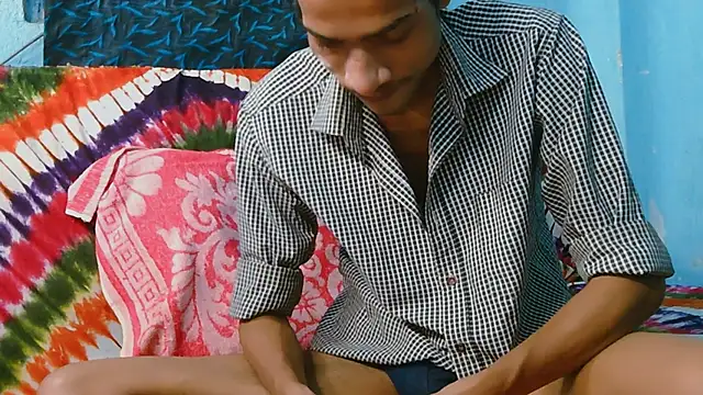 Snapshot of Alex_Suman25 chatting on 05/06/26, 08:57 Alex Suman25 online show from 05/06/26, 08:57