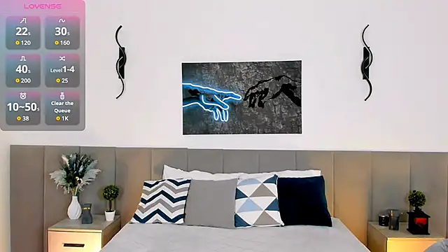 MiaBecky online show from 11/27/25, 05:19