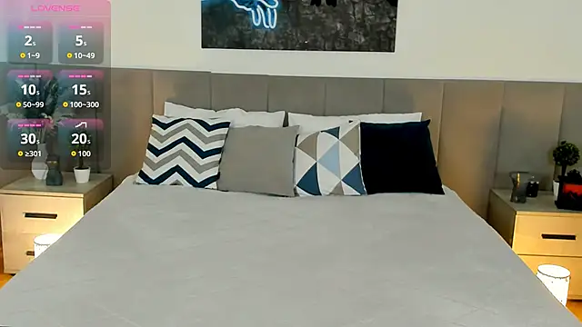 MiaBecky online show from 10/07/25, 05:19