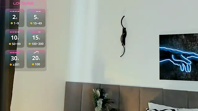 MiaBecky online show from 09/17/25, 05:20