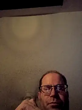 crazycam619 online show from 12/04/25, 12:26