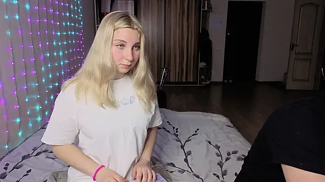 llolilove online show from 04/01/26, 09:01