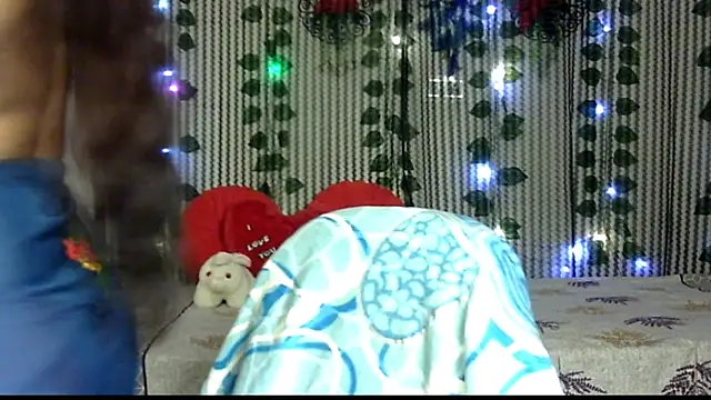 Radhika Singhaniya online show from 03/16/25, 12:44