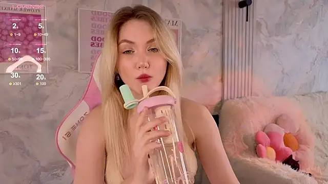 angel with flowers online show from 04/25/26, 05:32