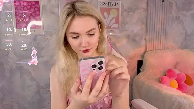 angel with flowers online show from 11/04/25, 04:27