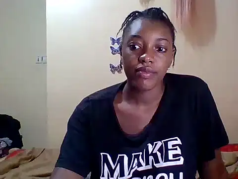 Snapshot of Zara_Twilight chatting on 03/19/25, 03:41 Zara Twilight online show from 03/19/25, 03:41