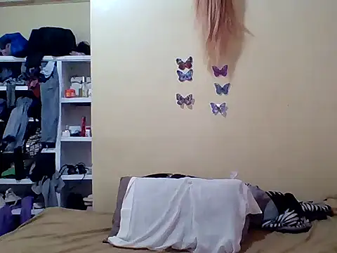 Zara Twilight online show from 12/18/25, 11:14