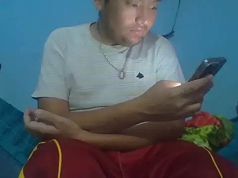 Snapshot of daniel4444Cu chatting on 04/23/26, 02:51 daniel4444Cu online show from 04/23/26, 02:51