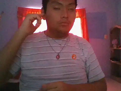 Snapshot of daniel4444Cu chatting on 05/06/26, 04:44 daniel4444Cu online show from 05/06/26, 04:44