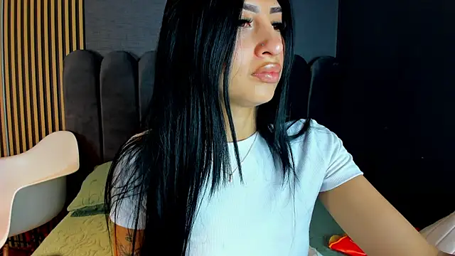 Nicolette ks  online show from 01/08/26, 04:51