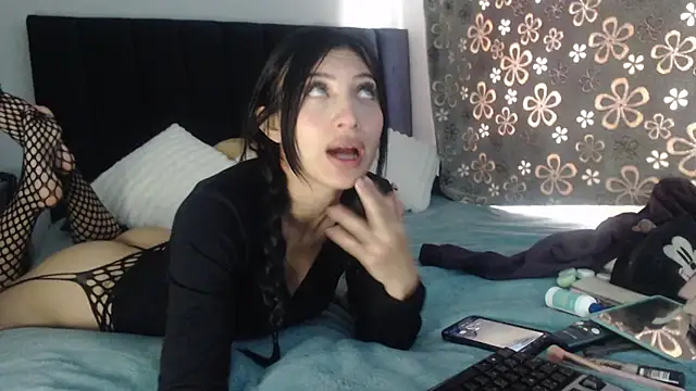 Snapshot of Nicolette_ks_ chatting on 03/10/25, 03:09 Nicolette ks online show from 03/10/25, 03:09
