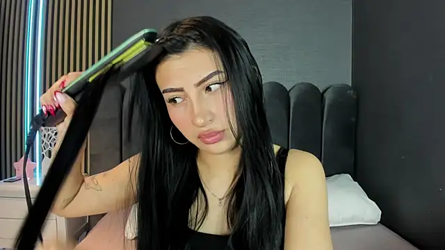 Nicolette ks  online show from 03/11/26, 04:06