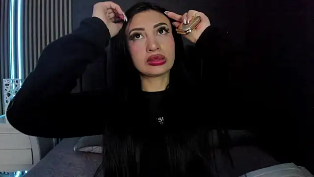 Nicolette ks  online show from 05/06/26, 05:55