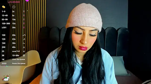 Nicolette ks  online show from 02/11/26, 04:12