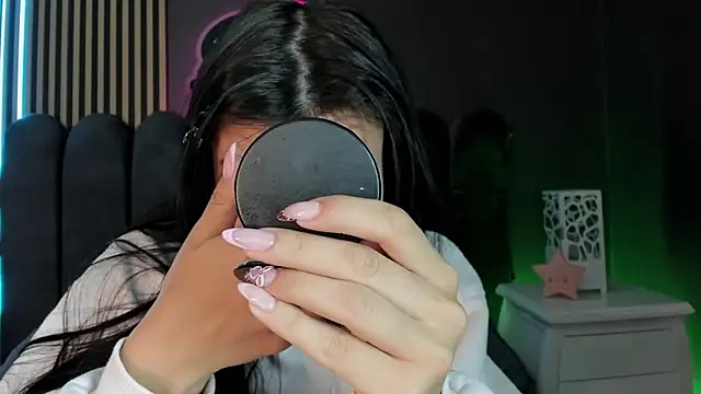 Nicolette ks  online show from 05/28/26, 04:53