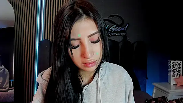 Nicolette ks  online show from 06/25/26, 05:05
