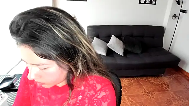 Snapshot of LinaBrowm chatting on 02/18/26, 07:10 LinaBrowm online show from 02/18/26, 07:10