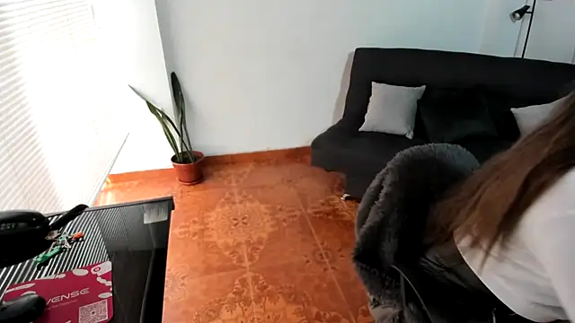 LinaBrowm online show from 09/25/25, 02:12