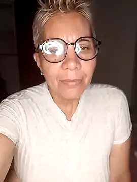 Snapshot of luz_bella chatting on 01/09/25, 03:15 luz bella online show from 01/09/25, 03:15