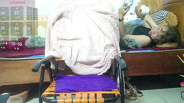 Jerry-Lan online show from 12/23/25, 04:34