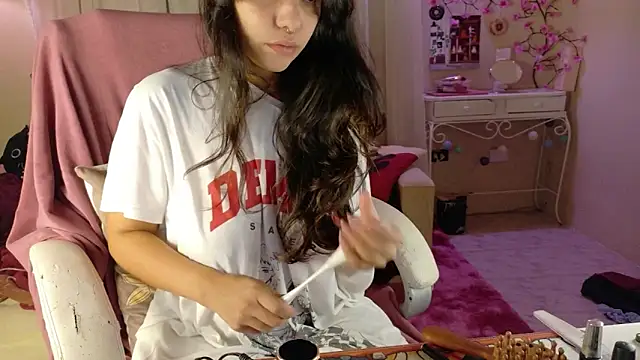 AllisonCatUwU online show from 04/07/26, 03:25