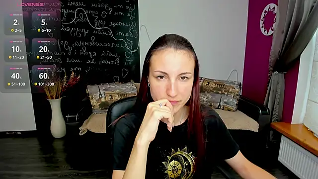Snapshot of Missis_Sofiia chatting on 07/04/26, 12:00 Missis Sofiia online show from 07/04/26, 12:00