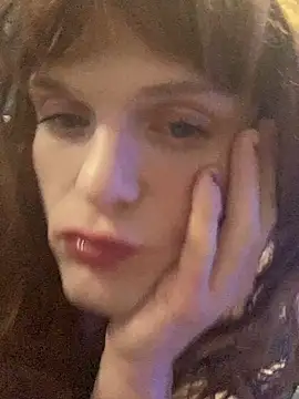 Snapshot of sum1betterthanmost chatting on 12/18/24, 10:30 sum1betterthanmost online show from 12/18/24, 10:30