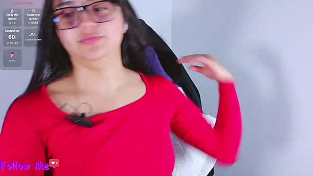 scarlleth  online show from 02/06/26, 12:45