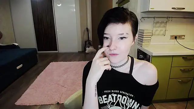 Snapshot of Kira_Bakker chatting on 01/19/25, 10:39 Kira Bakker online show from 01/19/25, 10:39