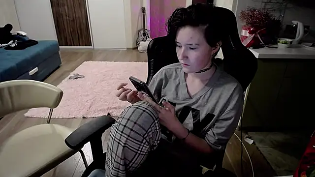Snapshot of Kira_Bakker chatting on 03/22/25, 05:52 Kira Bakker online show from 03/22/25, 05:52