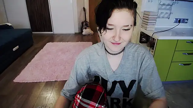 Snapshot of Kira_Bakker chatting on 02/07/25, 05:31 Kira Bakker online show from 02/07/25, 05:31