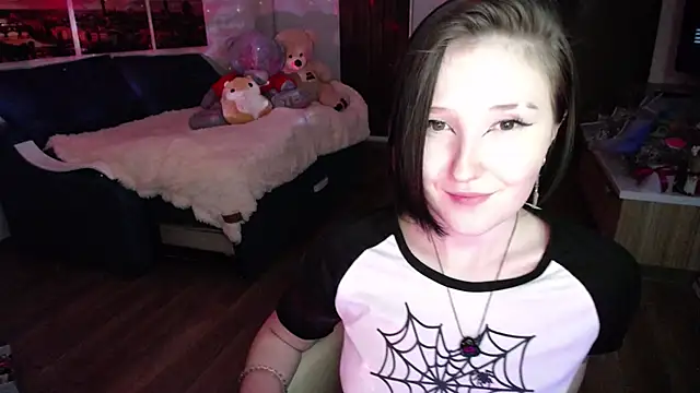 Snapshot of Kira_Bakker chatting on 10/09/25, 10:32 Kira Bakker online show from 10/09/25, 10:32