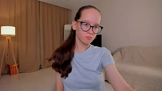 Snapshot of BettyBrowni chatting on 10/04/25, 04:08 BettyBrowni online show from 10/04/25, 04:08