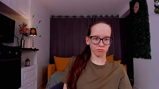 Snapshot of BettyBrowni chatting on 03/06/25, 07:10 BettyBrowni online show from 03/06/25, 07:10