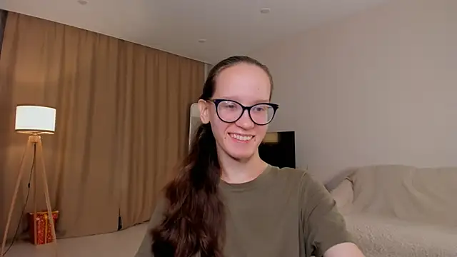 Snapshot of BettyBrowni chatting on 10/01/25, 04:11 BettyBrowni online show from 10/01/25, 04:11