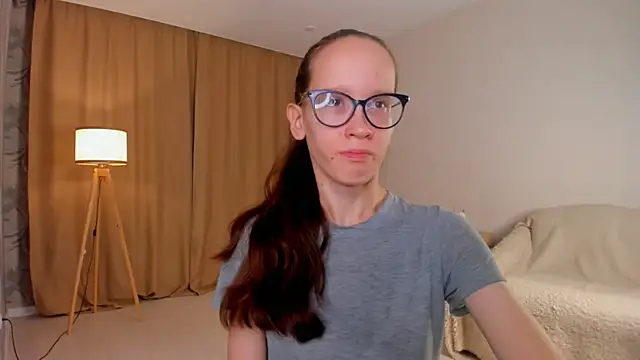 Snapshot of BettyBrowni chatting on 10/14/25, 04:07 BettyBrowni online show from 10/14/25, 04:07