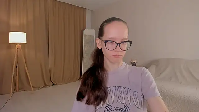 BettyBrowni online show from 10/24/25, 04:28